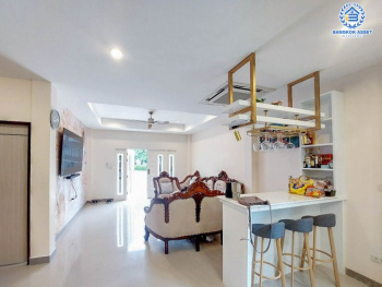 *****บ้านเดี่ยวมือสองย่านกรุงเทพฯ ม.แลนซีโอ รามอินทรา-วัชรพล เนื้อที่กว้าง 54.20 ตร.ว. ฟังก์ชัน 3 ห้องนอน 3 ห้องน้ำ ที่จอดรถ 2 คัน บนทำเลใกล้ทางด่วนรามอินทรา และถนนวงแหวนกาญจนาฯฝั่งตะวันออก เชื่อมต่อรถไฟฟ้า 2 สายทั้งสายสีชมพู "สถานีวัชรพล" และสายสีเขียว "สถานีสะพานใหม่" ใกล้จุดขึ้นทางด่วน "ฉลองรัช" จองเลย!